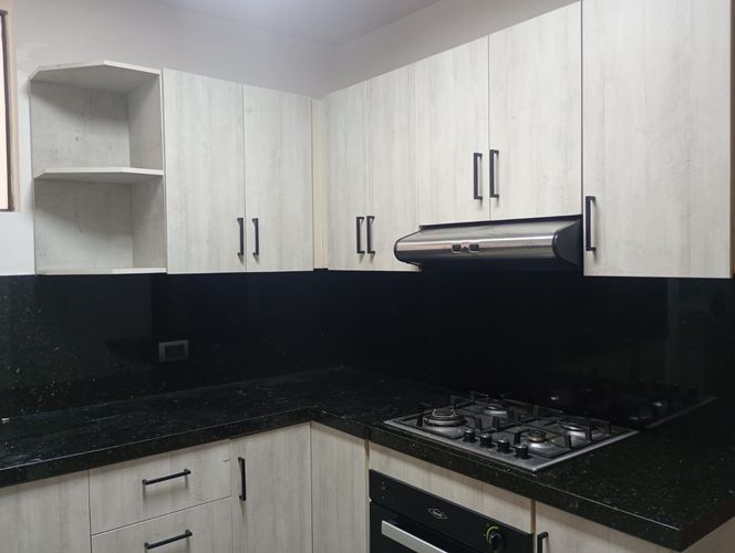 Apartamento de 3 alcobas en arriendo en El Poblado, Medellín, 134 m² · foto 4 de 16