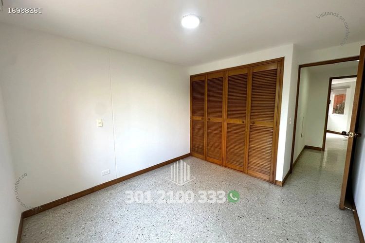 Apartamento de 3 alcobas en arriendo en Castropol, Medellín, 137 m² · foto 18 de 24