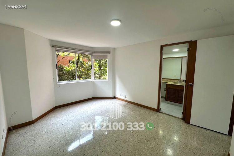 Apartamento de 3 alcobas en arriendo en Castropol, Medellín, 137 m² · foto 22 de 24