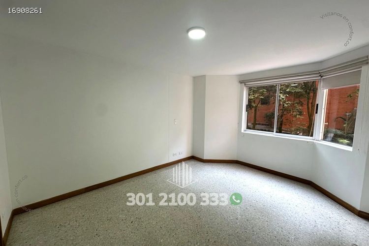 Apartamento de 3 alcobas en arriendo en Castropol, Medellín, 137 m² · foto 23 de 24