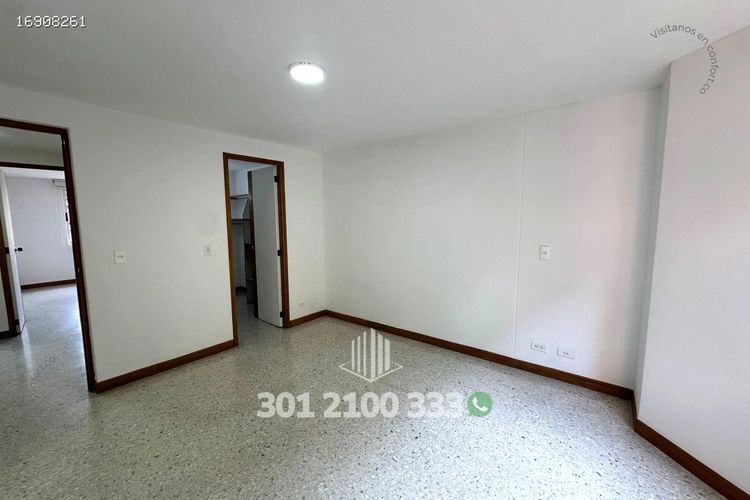 Apartamento de 3 alcobas en arriendo en Castropol, Medellín, 137 m² · foto 24 de 24