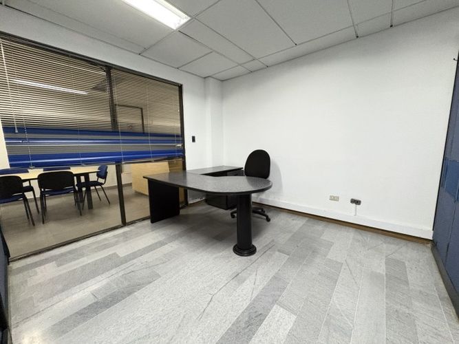 Local en arriendo en San Vicente, Cali, 118 m² · foto 10 de 12