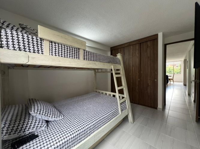 Apartamento de 2 alcobas en arriendo en El Poblado, Medellín, 80 m² · foto 14 de 16