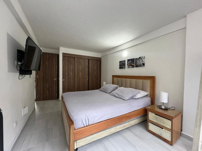 Apartamento de 2 alcobas en arriendo en El Poblado, Medellín, 80 m² · foto 12 de 16