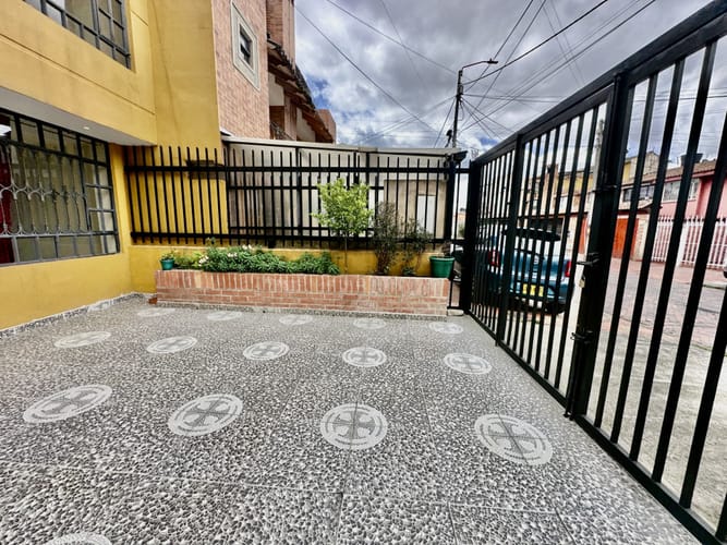 Casa de 5 alcobas en venta en Laura Vicuña, Chía, 141 m² · foto 4 de 24