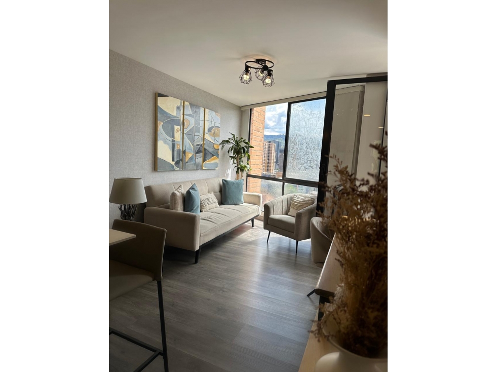 Apartaestudio en Arriendo en Loma De San Julian, Medellín