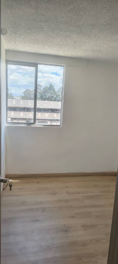 Apartamento en venta en Las Brisas, Bogotá · foto 6 de 24