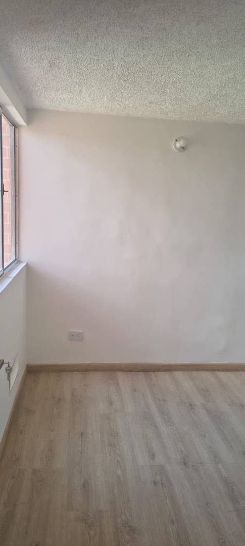 Apartamento en venta en Las Brisas, Bogotá · foto 7 de 24