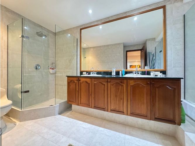 Casa de 3 alcobas en venta en Altos Del Poblado, Medellín, 294 m² · foto 6 de 19