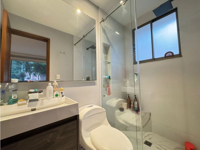 Casa de 3 alcobas en venta en Altos Del Poblado, Medellín, 294 m² · foto 7 de 19