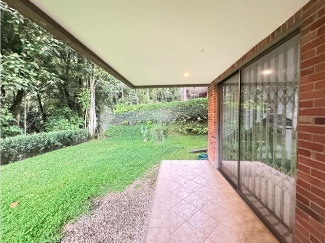Casa de 3 alcobas en venta en Altos Del Poblado, Medellín, 294 m² · foto 9 de 19