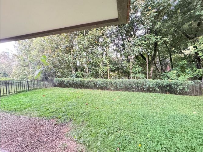 Casa de 3 alcobas en venta en Altos Del Poblado, Medellín, 294 m² · foto 10 de 19