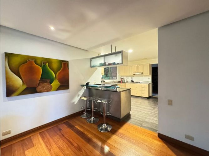 Casa de 3 alcobas en venta en Altos Del Poblado, Medellín, 294 m² · foto 14 de 19