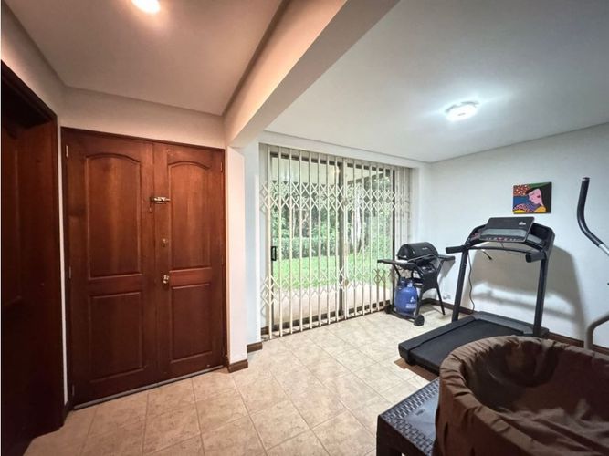Casa de 3 alcobas en venta en Altos Del Poblado, Medellín, 294 m² · foto 15 de 19