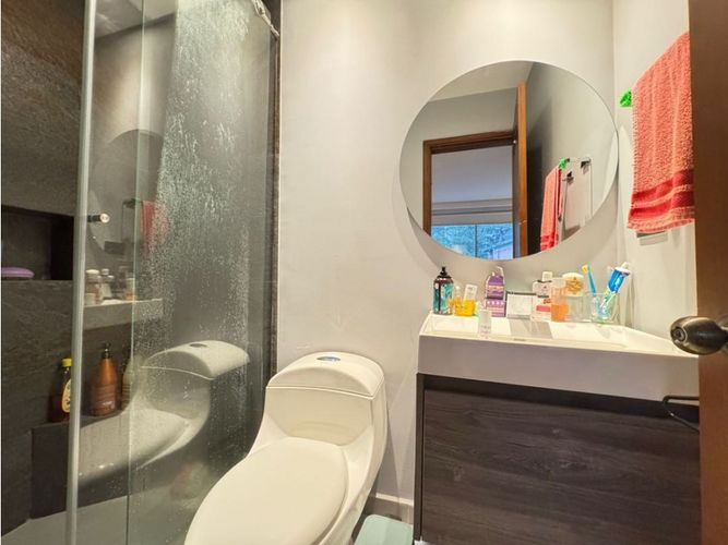 Casa de 3 alcobas en venta en Altos Del Poblado, Medellín, 294 m² · foto 16 de 19