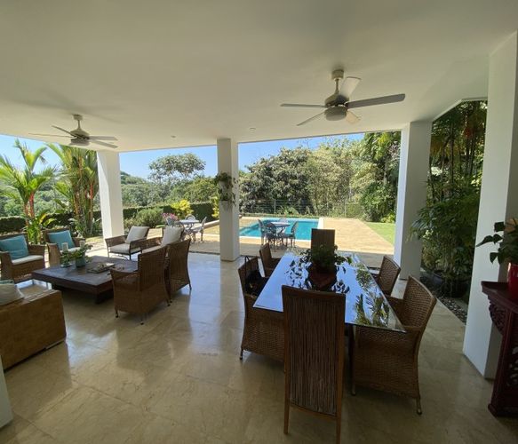 Casa de 5 alcobas en venta en Ciudad Jardin, Cali, 1087 m² · foto 11 de 24