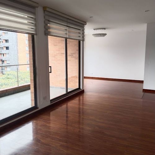 Apartamento de 5 alcobas en arriendo en El Salitre, Bogotá, 300 m² · foto 4 de 18