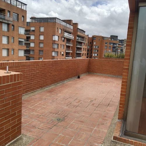 Apartamento de 5 alcobas en arriendo en El Salitre, Bogotá, 300 m² · foto 15 de 18
