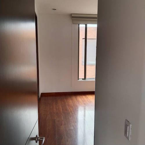Apartamento de 5 alcobas en arriendo en El Salitre, Bogotá, 300 m² · foto 18 de 18