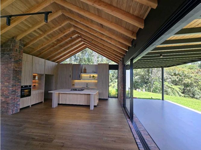 Casa de 3 alcobas en venta en Pantanillo, El Retiro, 301 m² · foto 7 de 24