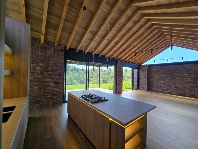 Casa de 3 alcobas en venta en Pantanillo, El Retiro, 301 m² · foto 9 de 24