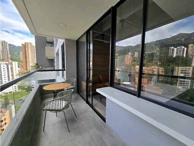 Apartamento de 1 alcoba en venta en El Tesoro, Medellín, 53 m² · foto 7 de 12