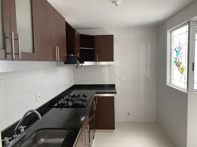 Apartamento de 3 alcobas en venta en Ciudad Jardin, Cali, 91 m² · foto 15 de 24