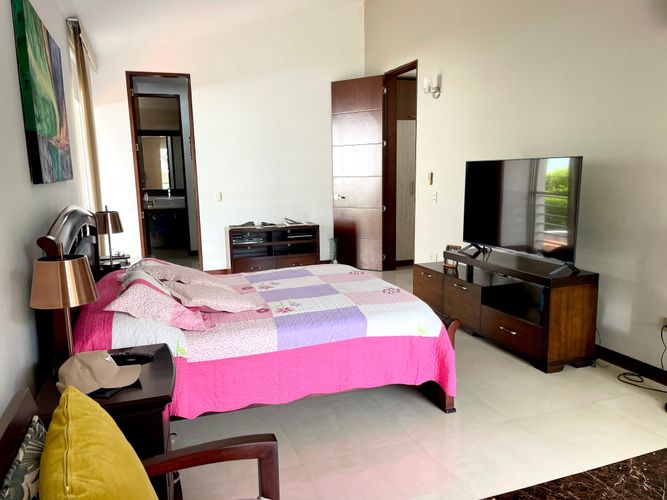 Casa de 3 alcobas en venta en Pance, Cali, 285 m² · foto 2 de 14