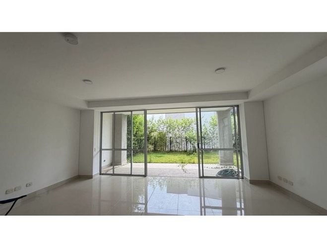 Casa de 3 alcobas en venta en Alfaguara, Jamundí, 154 m² · foto 2 de 14