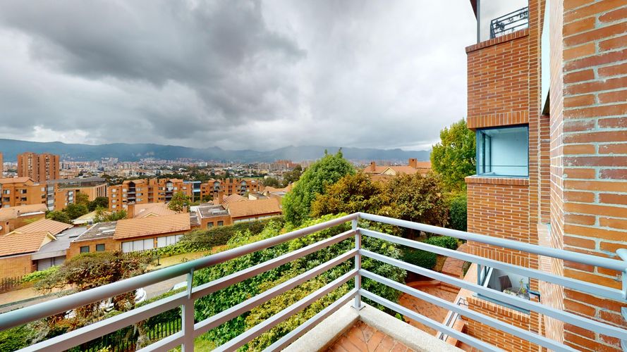 Apartamento de 3 alcobas en venta en Lindaraja, Bogotá, 196 m² · foto 22 de 22
