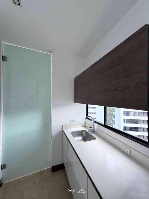 Apartamento de 2 alcobas en arriendo en Lalinde, Medellín, 100 m² · foto 7 de 16