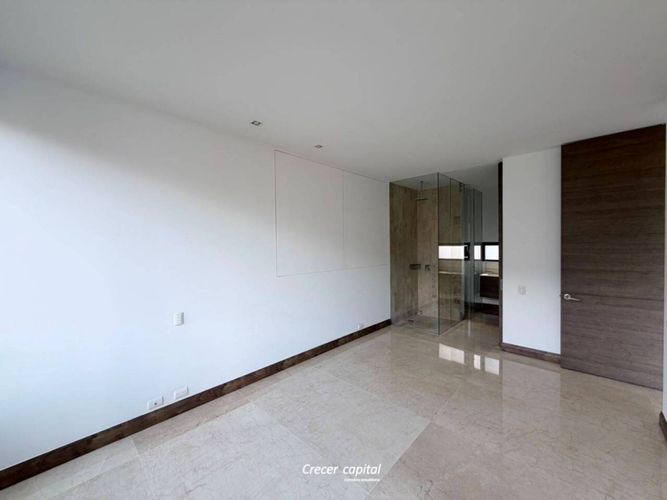 Apartamento de 2 alcobas en arriendo en Lalinde, Medellín, 100 m² · foto 8 de 16