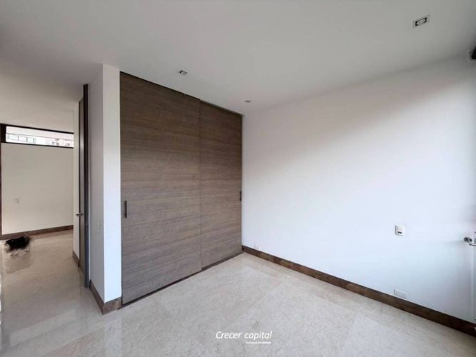 Apartamento de 2 alcobas en arriendo en Lalinde, Medellín, 100 m² · foto 10 de 16