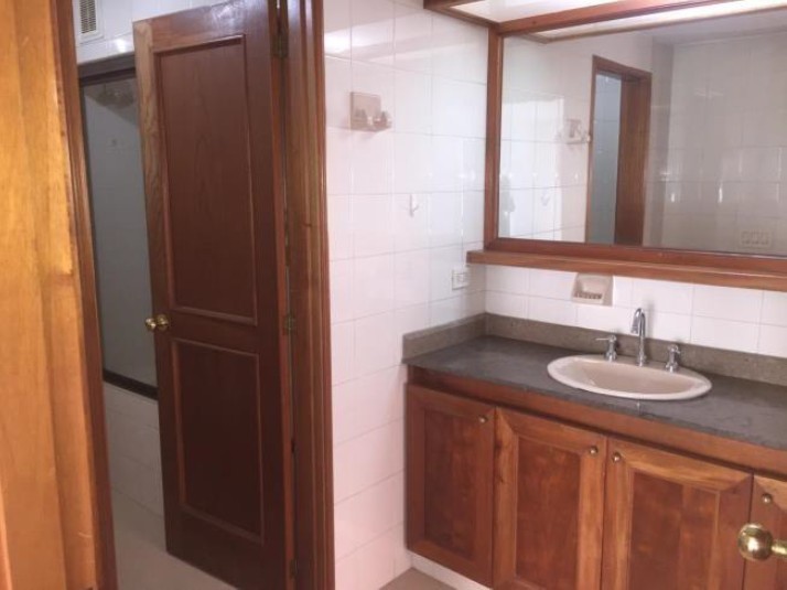 Apartamento en venta en Centro Internacional, Bogotá · foto 5 de 8