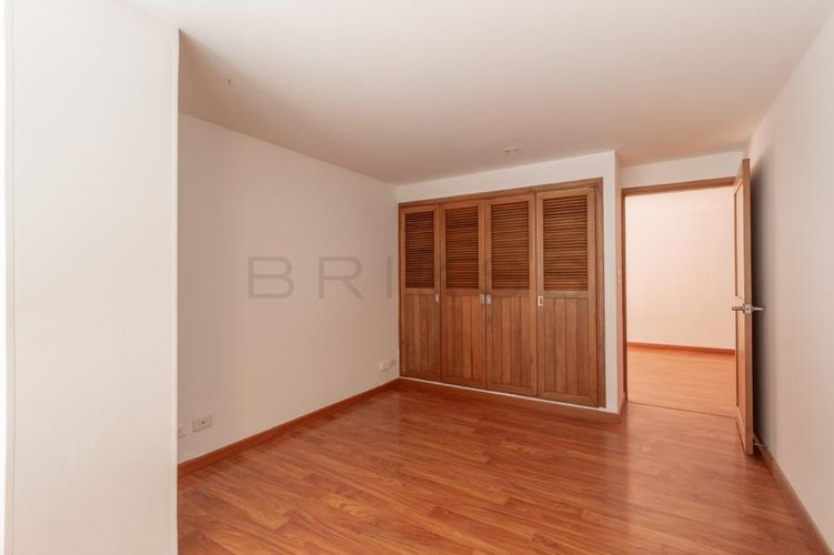 Apartamento de 3 alcobas en venta en La Cabrera, Bogotá, 220 m² · foto 8 de 18