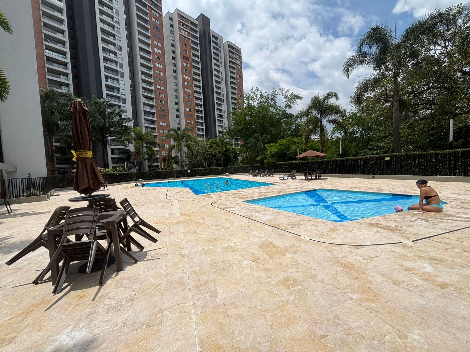 Apartamento en venta en Loma De Los Bernal, Medellín · foto 15 de 18