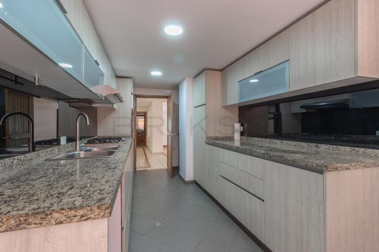 Apartamento de 3 alcobas en arriendo en La Cabrera, Bogotá, 220 m² · foto 5 de 18