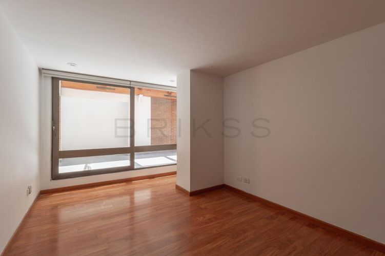Apartamento de 3 alcobas en arriendo en La Cabrera, Bogotá, 220 m² · foto 7 de 18