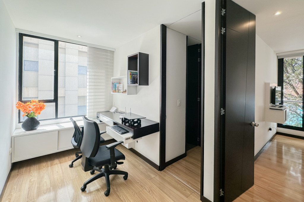 Apartamento en venta en Santa Barbara Occidental, Bogotá · foto 7 de 21
