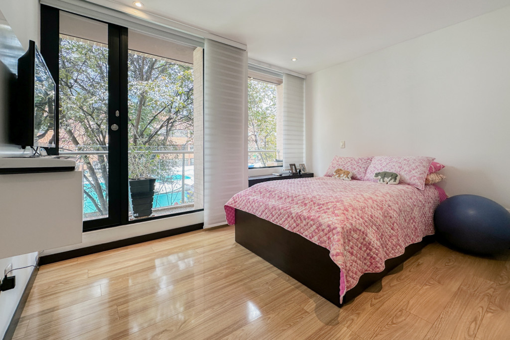 Apartamento en venta en Santa Barbara Occidental, Bogotá · foto 8 de 21