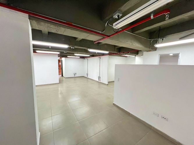 Oficina en venta en Cuatro Esquinas, Rionegro, 80 m² · foto 3 de 12