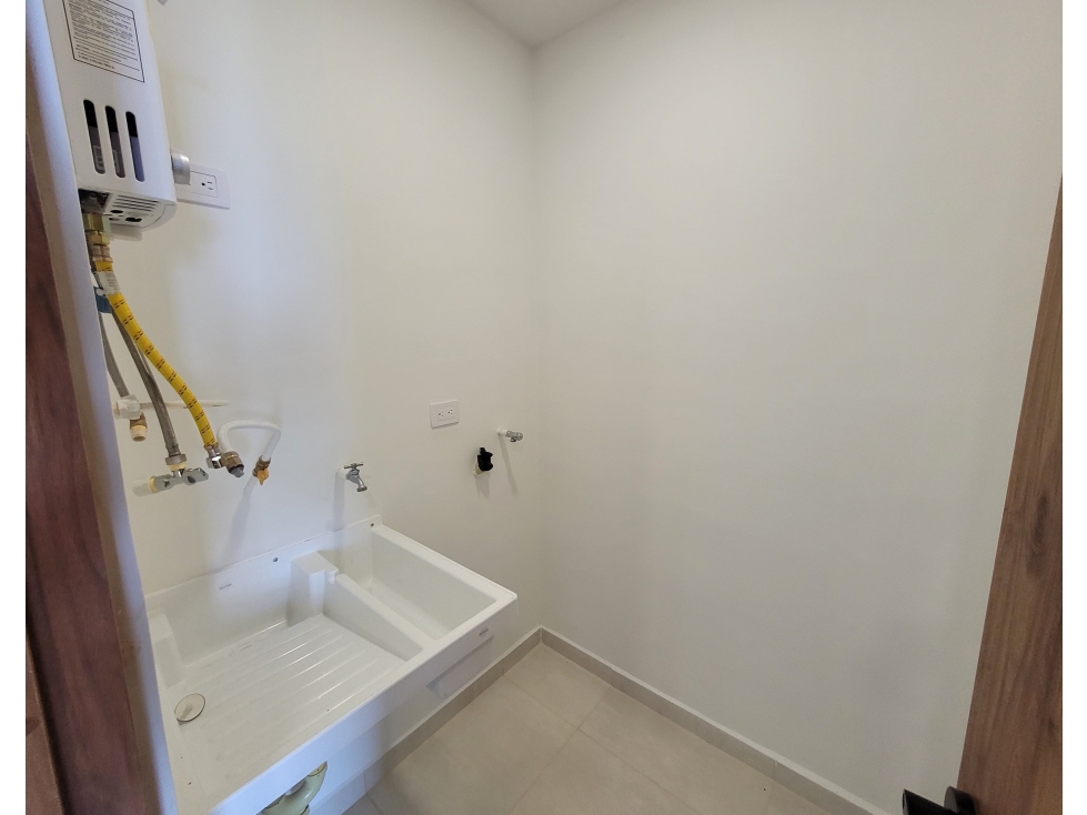 Apartamento en venta en Cerritos, Pereira · foto 5 de 24