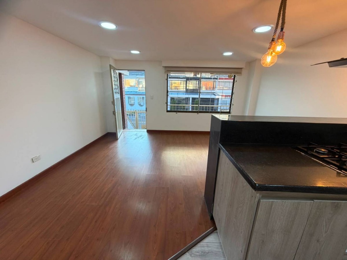 Apartamento en venta en Los Andes, Bogotá · foto 2 de 24