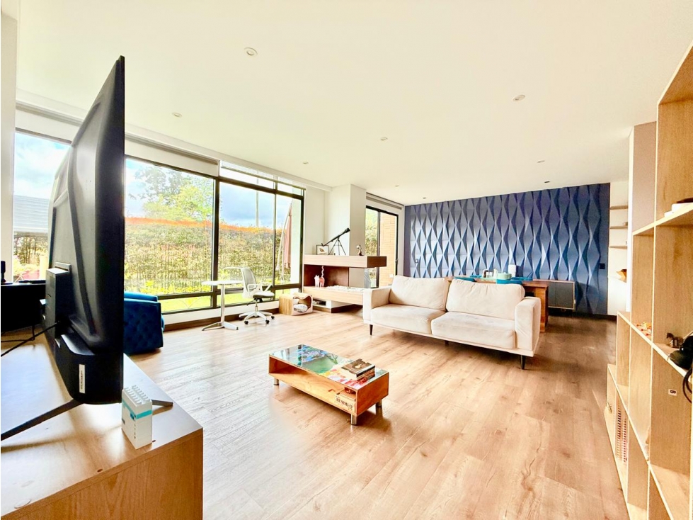 Casa en venta en Cerros De Suba, Zipaquirá · foto 2 de 24
