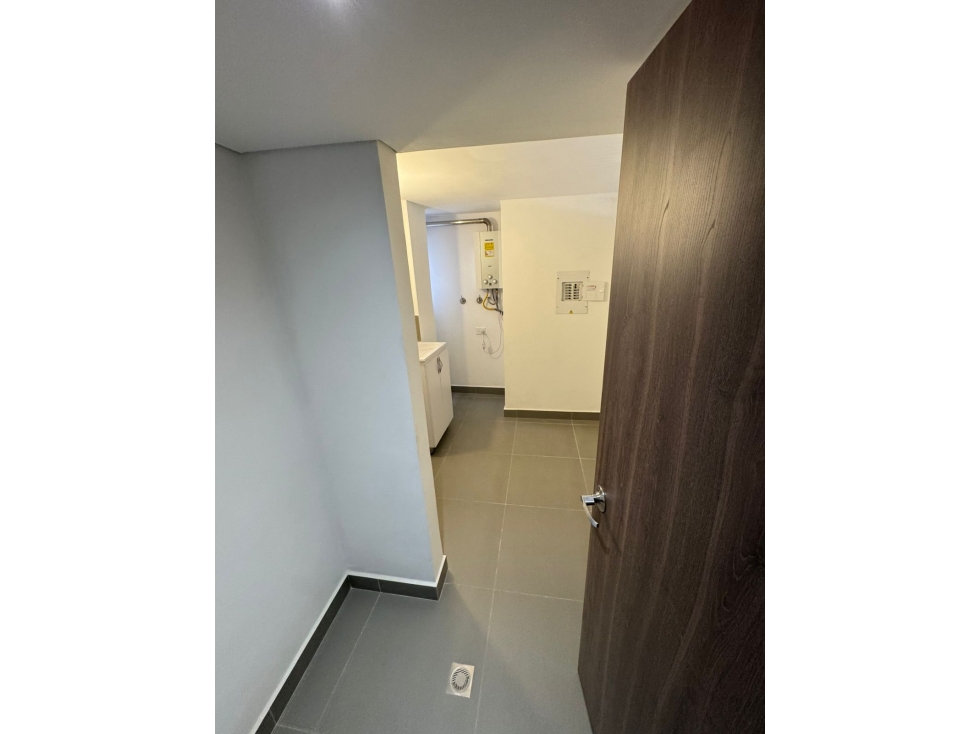 3BR Apartment in Laureles (146 m²) for Sale - 2