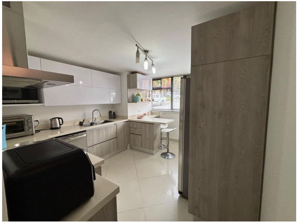 4BR House in El Poblado (220 m²) for Sale - 3