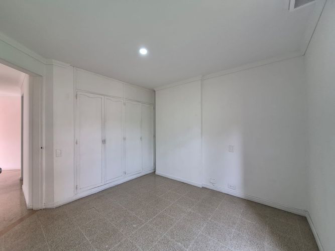 Apartamento de 3 alcobas en venta en El Tesoro, Medellín, 138 m² · foto 15 de 19