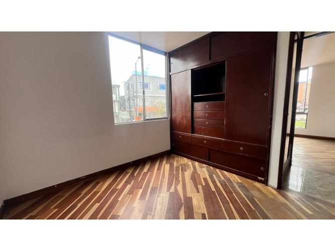 Apartamento en venta en La Laguna Fontibon, Bogotá, 50 m² · foto 5 de 12