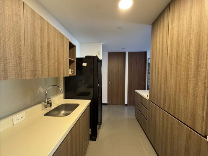 Apartaestudio en venta en Las Brujas, Envigado, 80 m² · foto 4 de 11