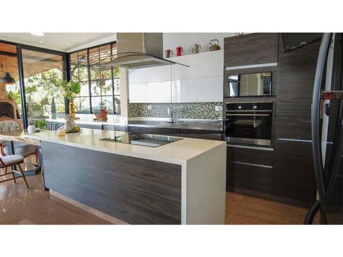 Casa de 4 alcobas en venta en Las Palmas, Medellín, 450 m² · foto 3 de 15